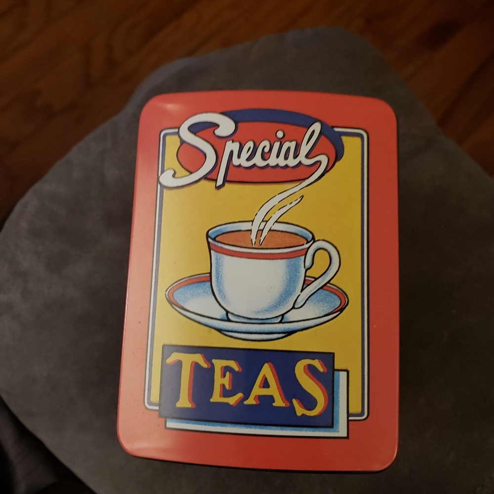 GENUINE VINTAGE 1983 "GENUINE DODO" TIN "SPECIAL TEAS" CONTAINER. PRISTINE LIKE